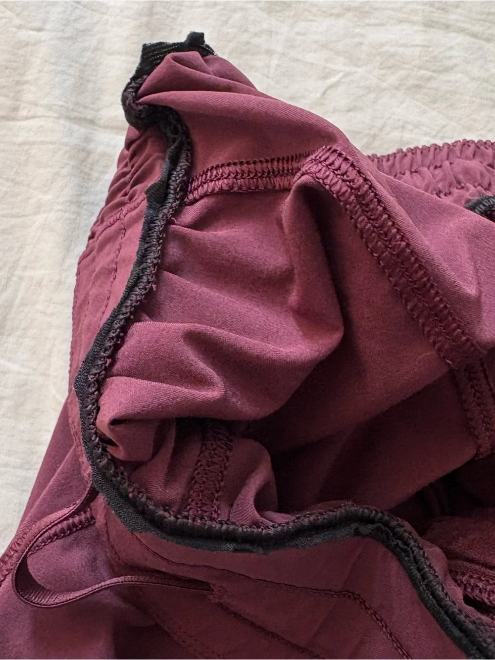 Lululemon Hotty Hot Size 4 Tall 4